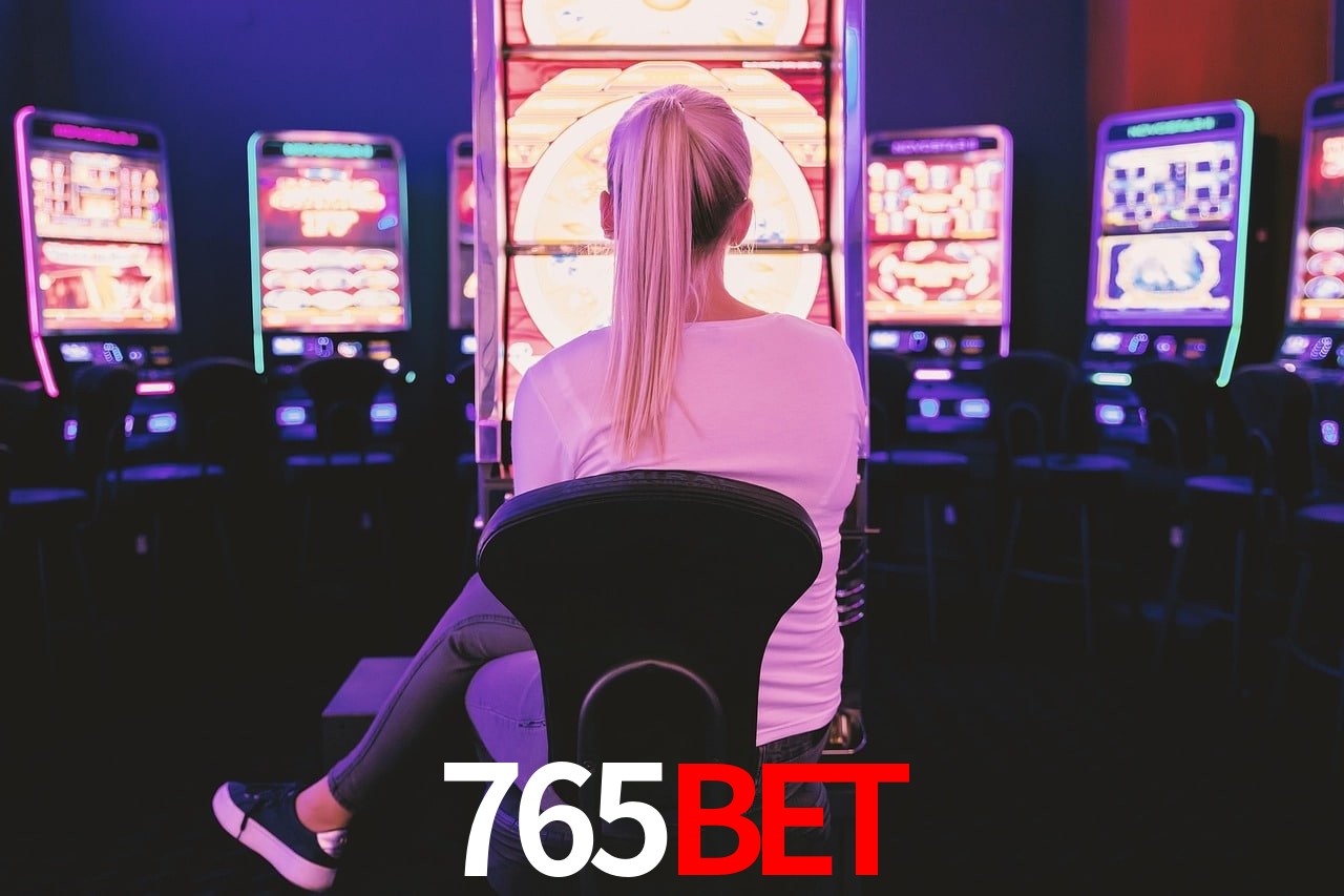 Bonus Features 765Bet
